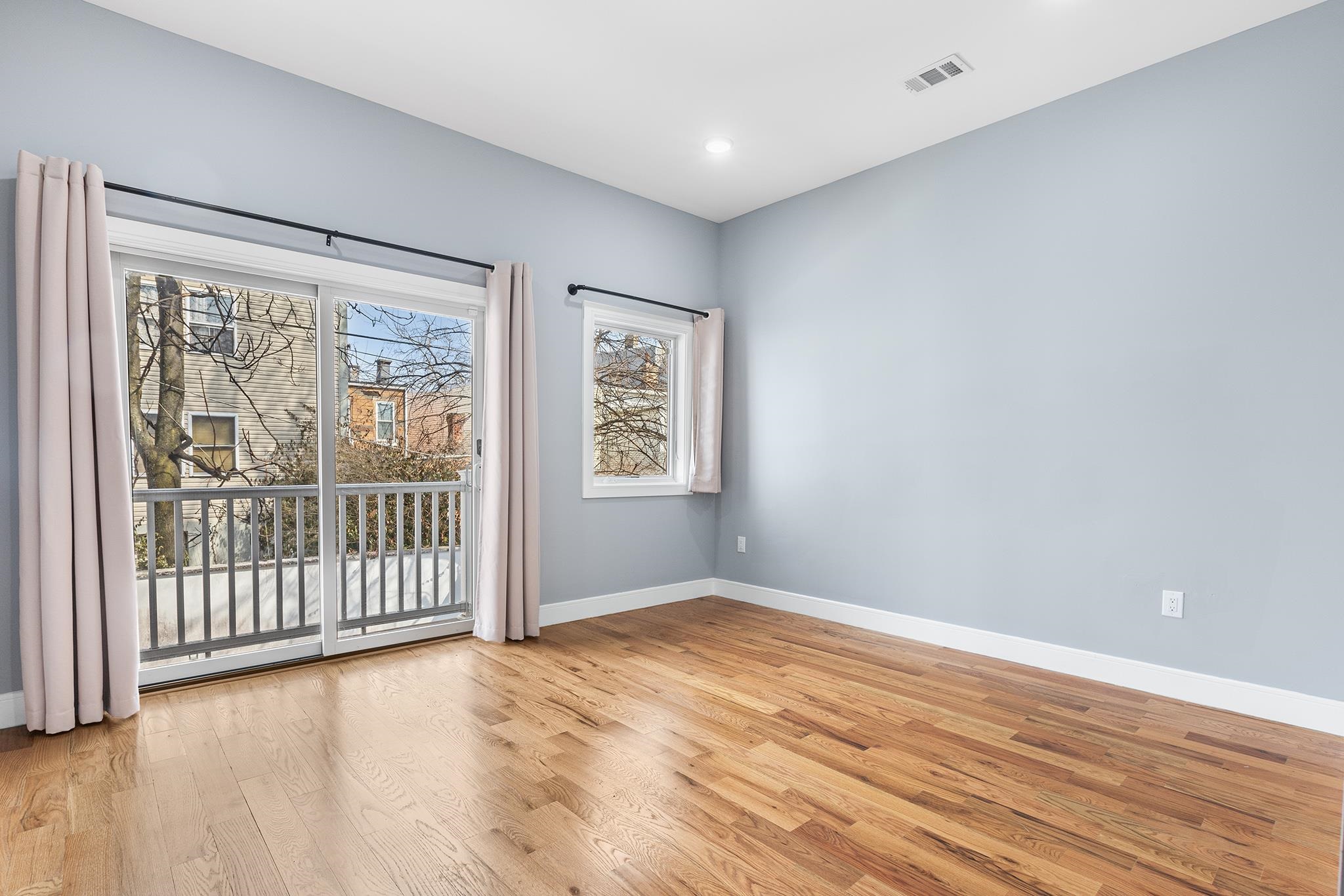 106 Oak St #1, Jersey City, New Jersey image 16