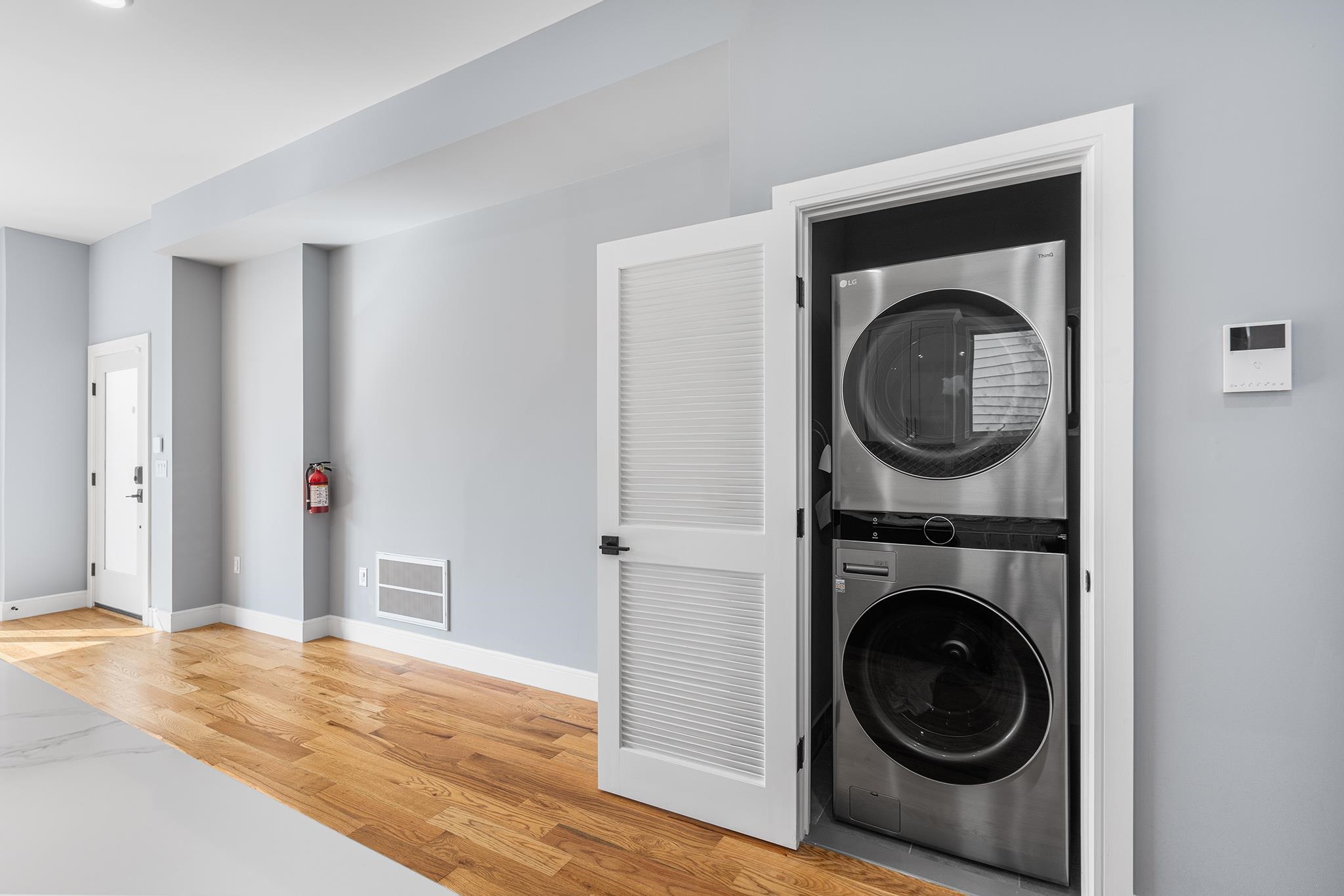106 Oak St #1, Jersey City, New Jersey image 23