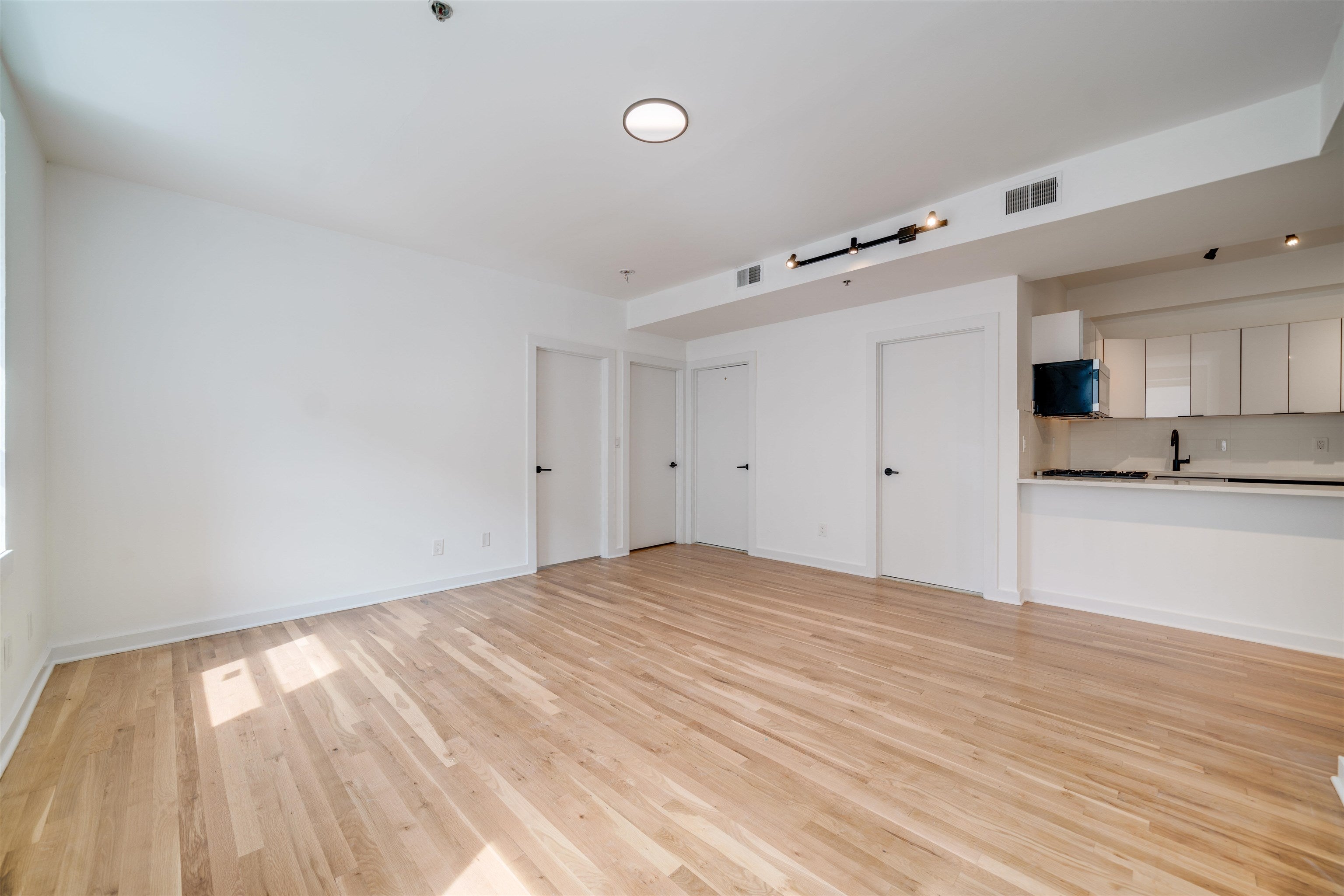716 MADISON ST 109