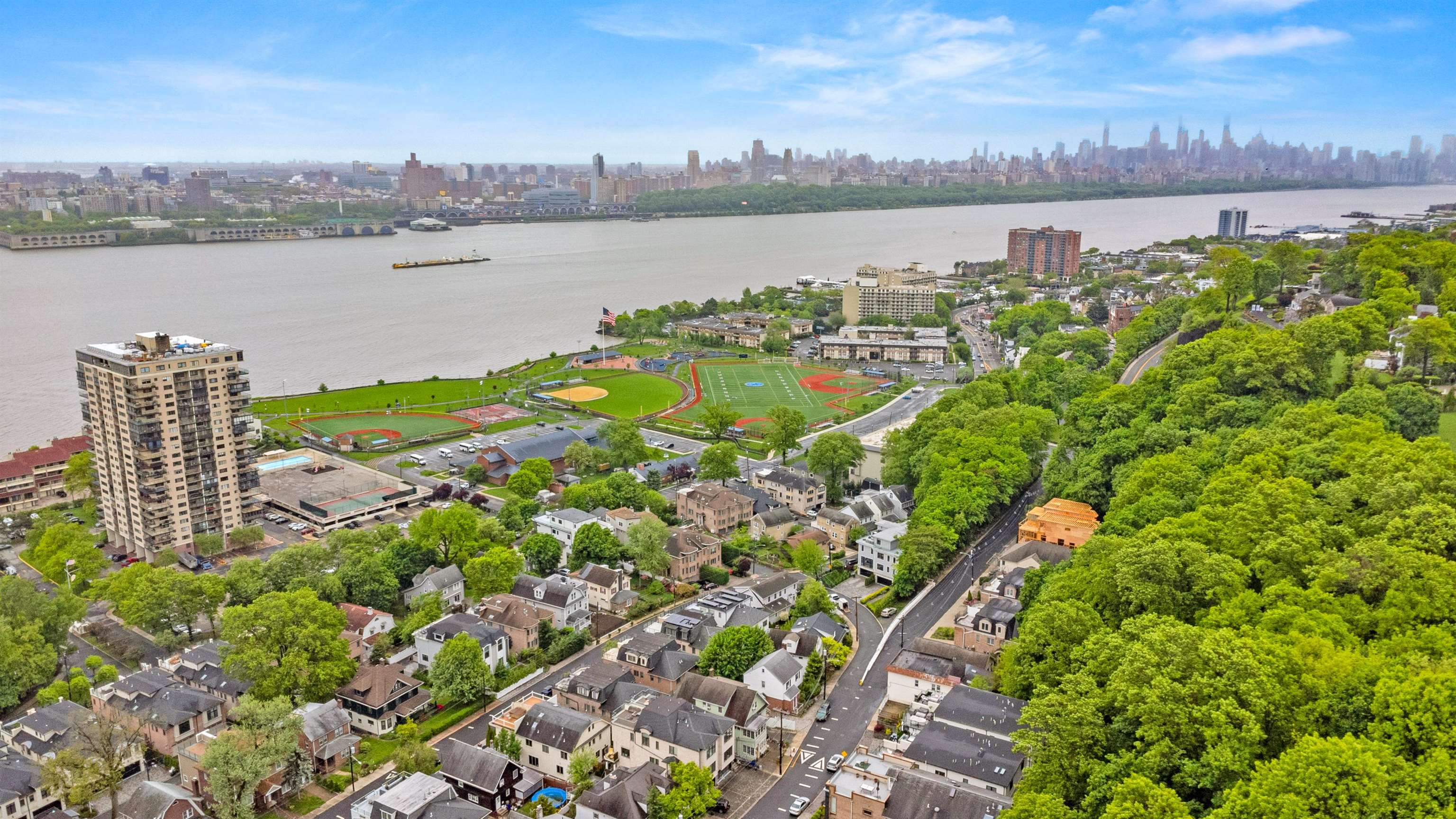 1208 River Rd, Edgewater, New Jersey image 5