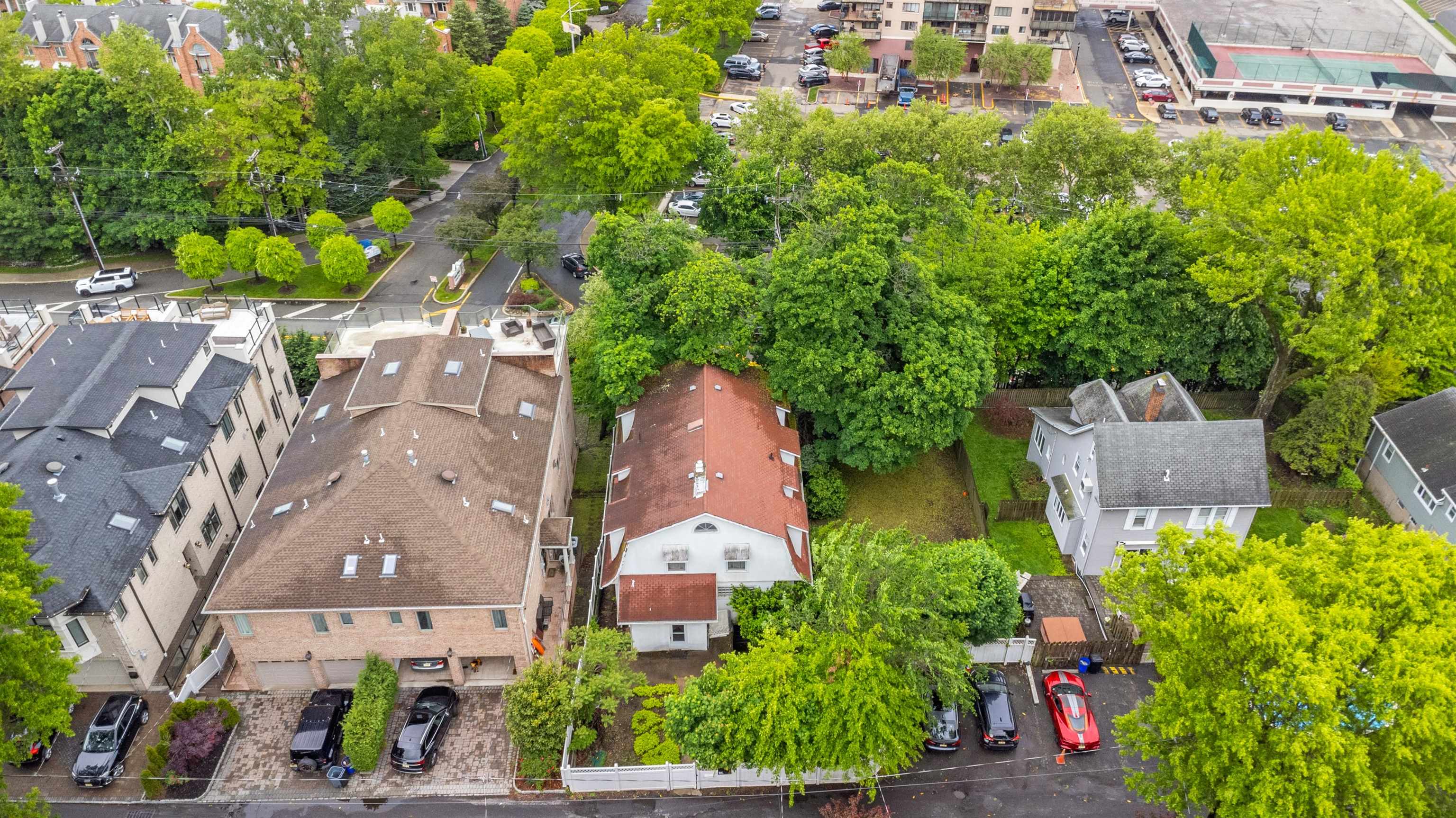 1208 River Rd, Edgewater, New Jersey image 2