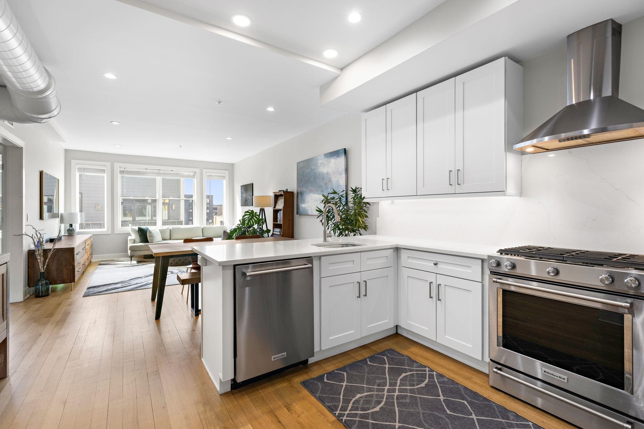 385 8th St #PH05, Jersey City, New Jersey image 1