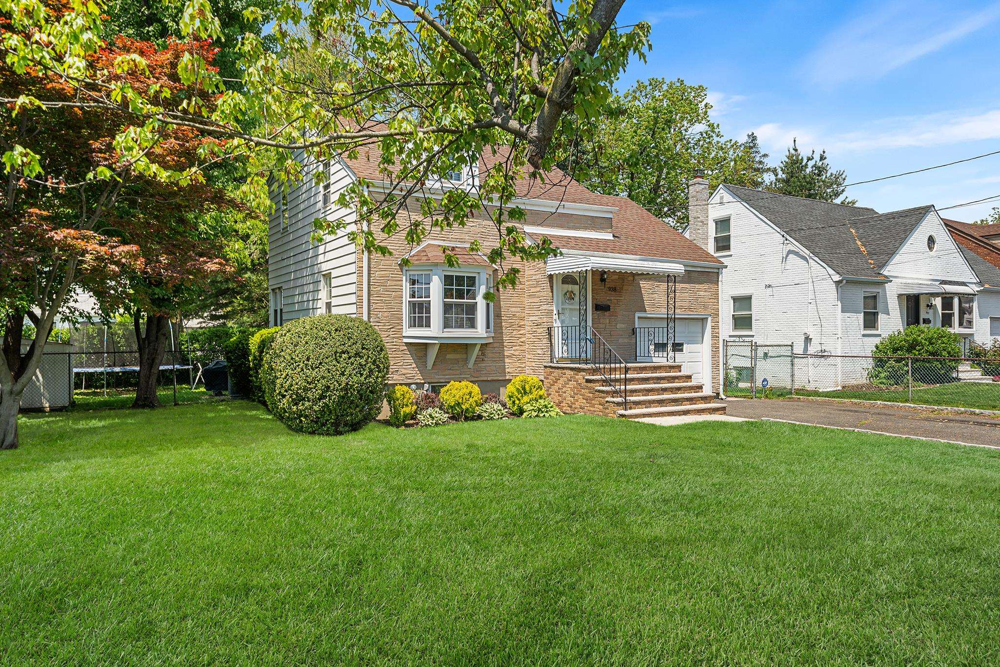 938 LIBERTY AVE