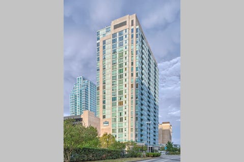Condo For Sale - 20 Newport Parkway #2008S<br/> Hudson County, Jersey City, NJ 07310