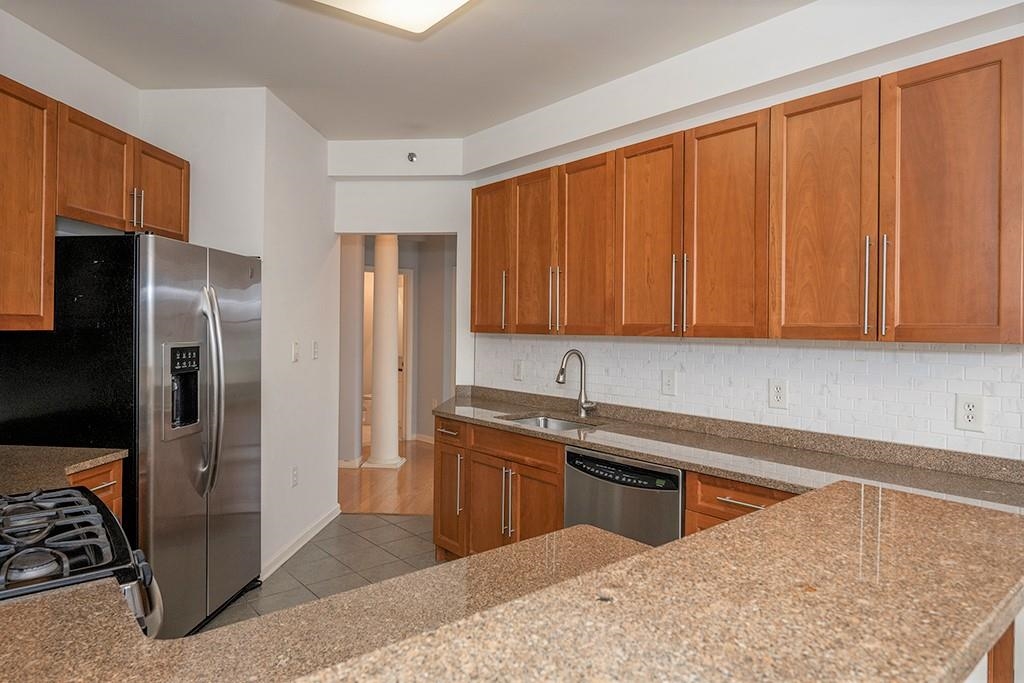 15 Freedom Way #109, Jersey City, New Jersey image 5