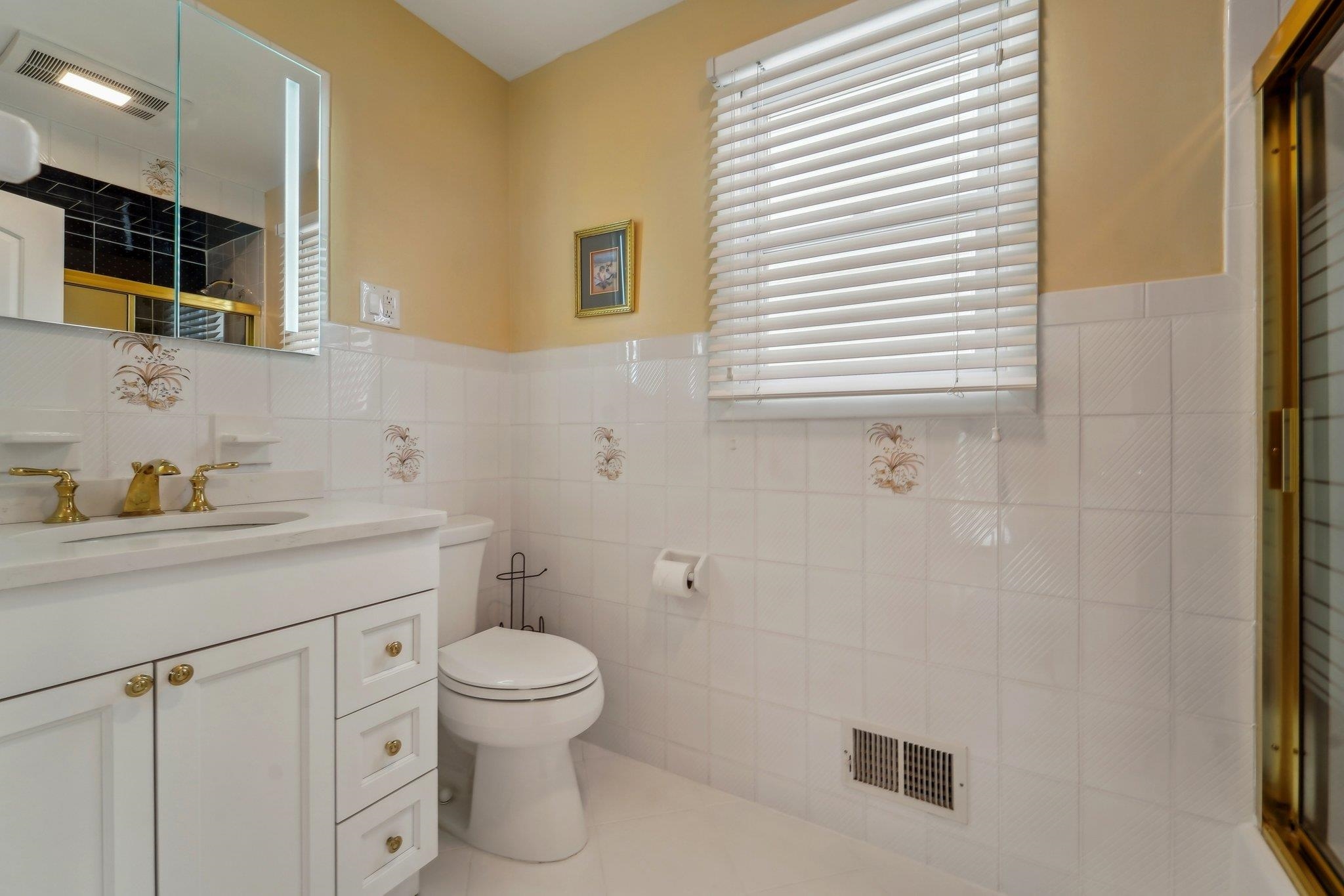 170 West 8th St, Bayonne, New Jersey image 20