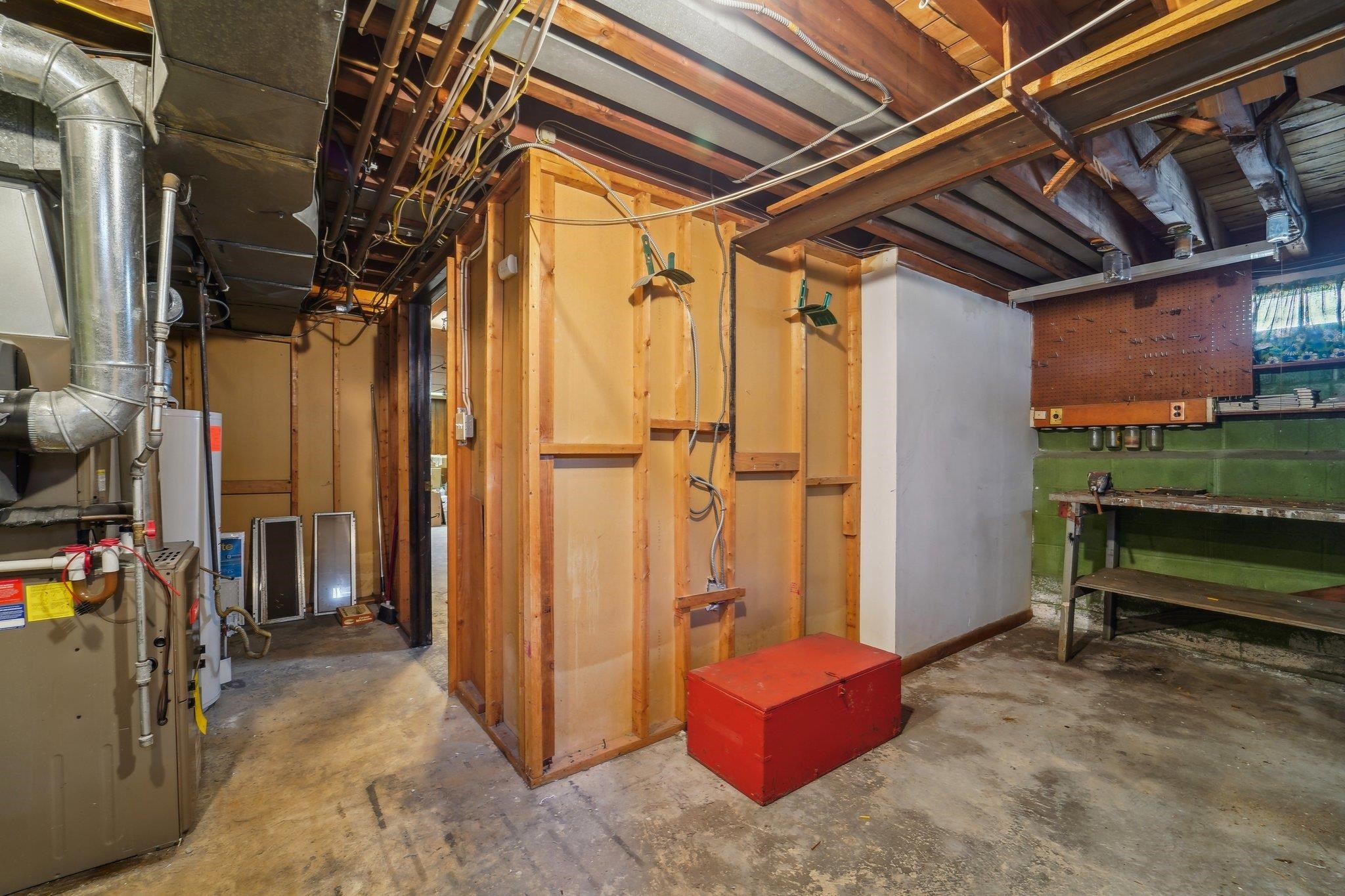 170 West 8th St, Bayonne, New Jersey image 36