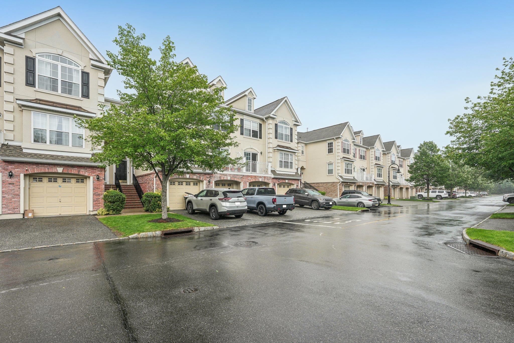 150 Blue Heron Dr, Secaucus, New Jersey image 30