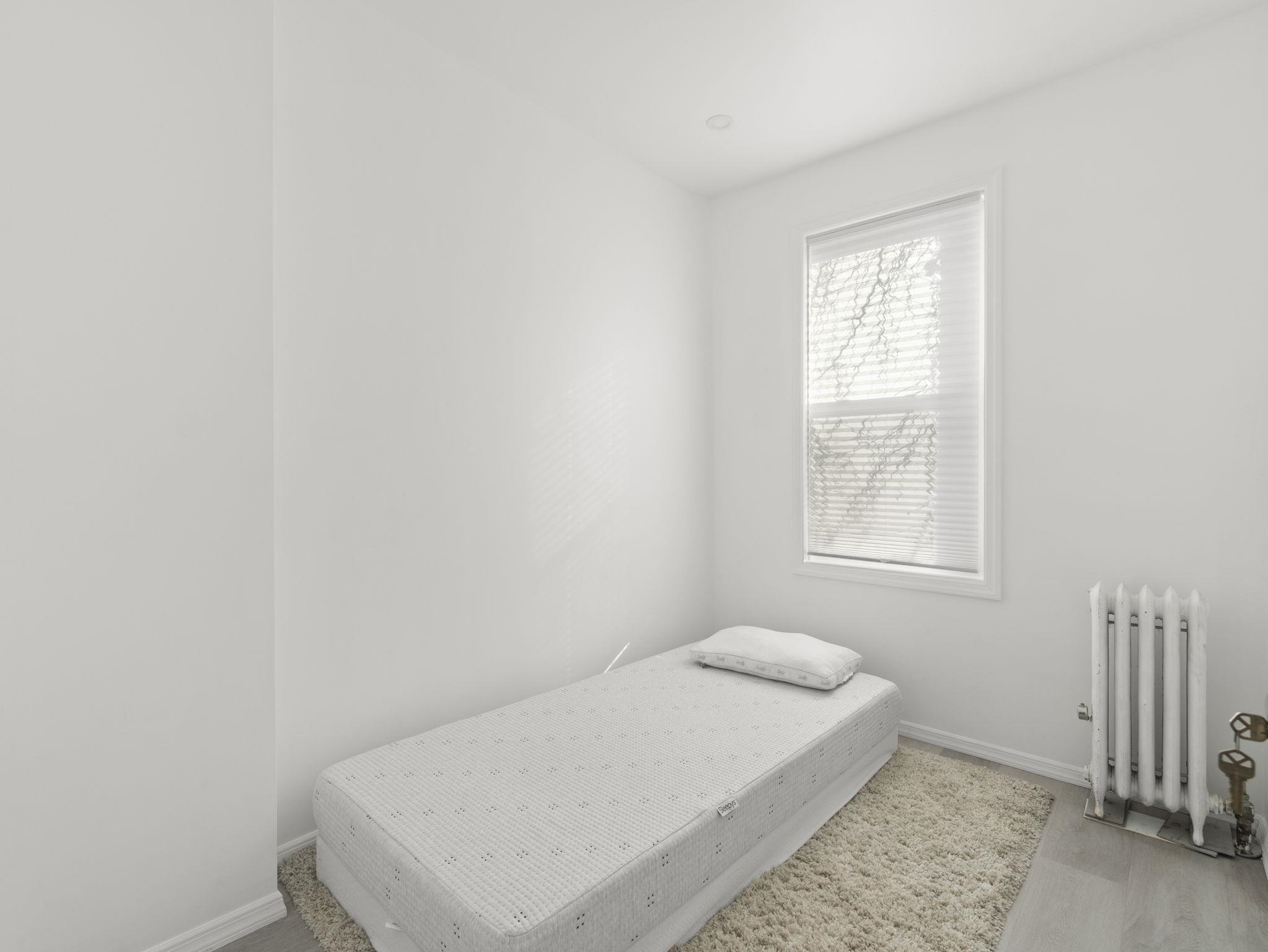 151 Stevens Ave, Jersey City, New Jersey image 9