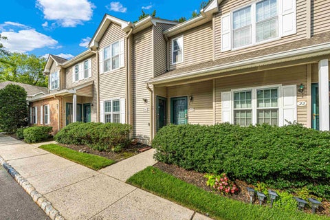 Condo For Sale - 20 Mulford Ct<br/> Roseland, NJ 07068