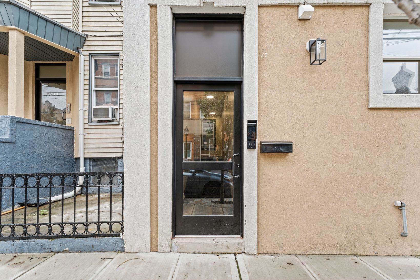 2505 CENTRAL AVE