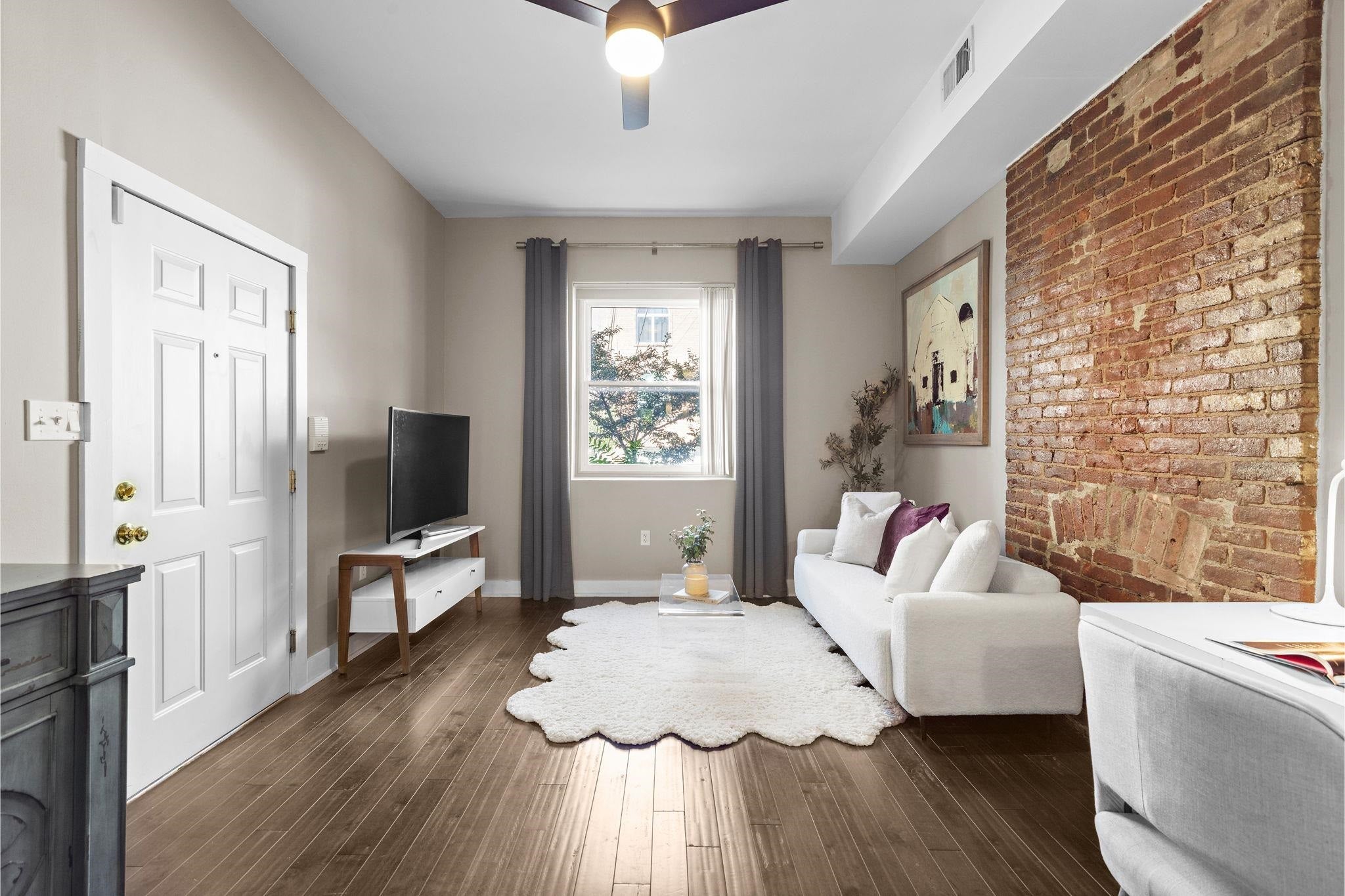 Search Homes 2 93 ADAMS ST 1