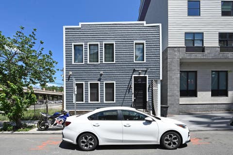 Multifamily For Sale - 622 Grove St<br/> Jersey City, NJ 07310