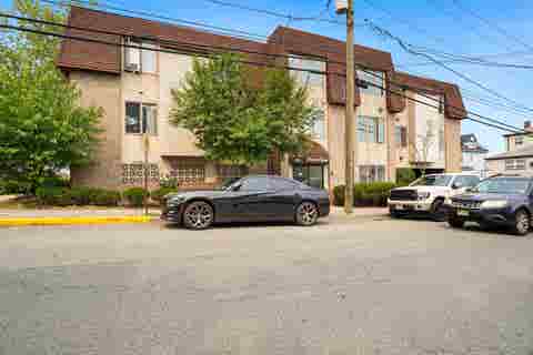 Condo For Sale - 385 Kamena St #303F<br/> Bergen County, Fairview, NJ 07022