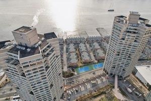 7004 Blvd East #16C, Guttenberg, New Jersey image 1