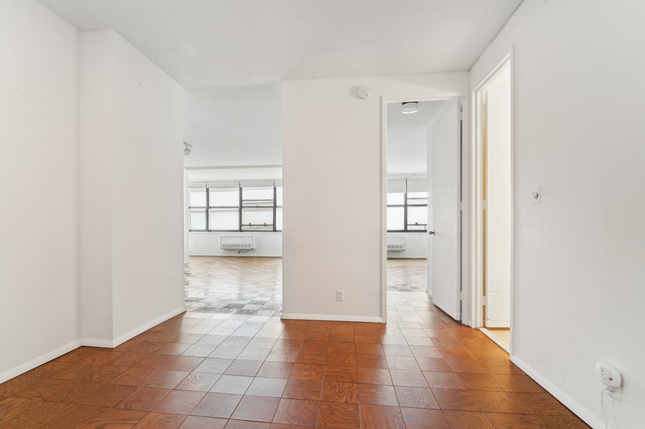 7004 Blvd East #16C, Guttenberg, New Jersey image 2