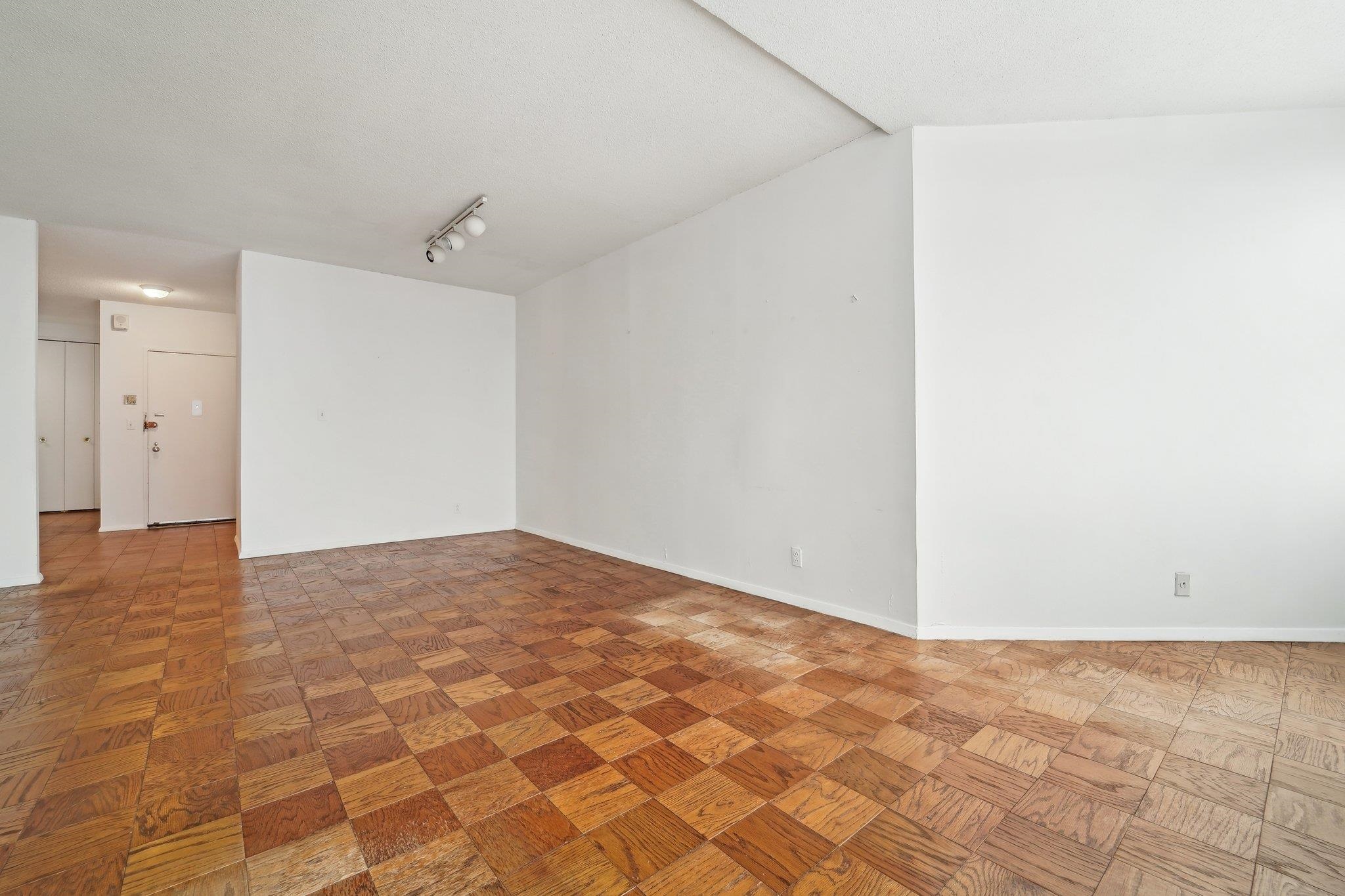7004 Blvd East #16C, Guttenberg, New Jersey image 6