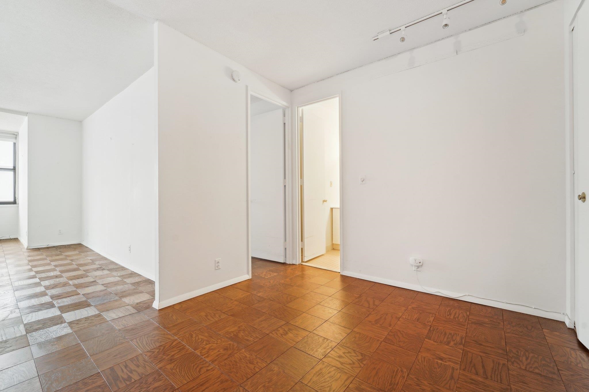7004 Blvd East #16C, Guttenberg, New Jersey image 3