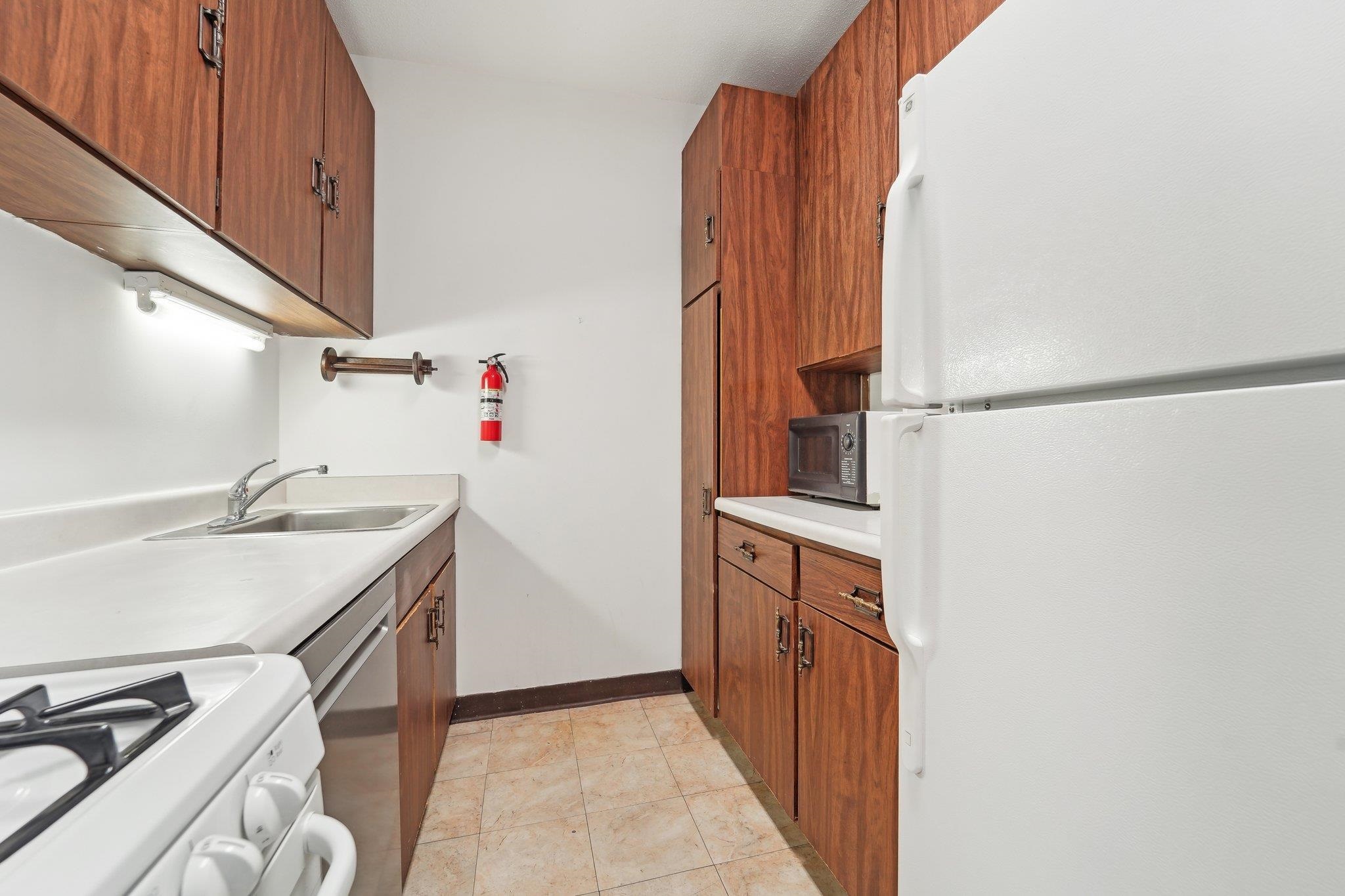 7004 Blvd East #16C, Guttenberg, New Jersey image 9