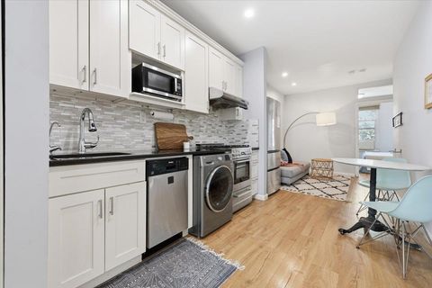 Condo For Sale - 410 Adams St #2R<br/> Hoboken, NJ 07030