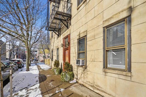 Condo For Sale - 420 2nd St #3<br/> Jersey City, NJ 07302