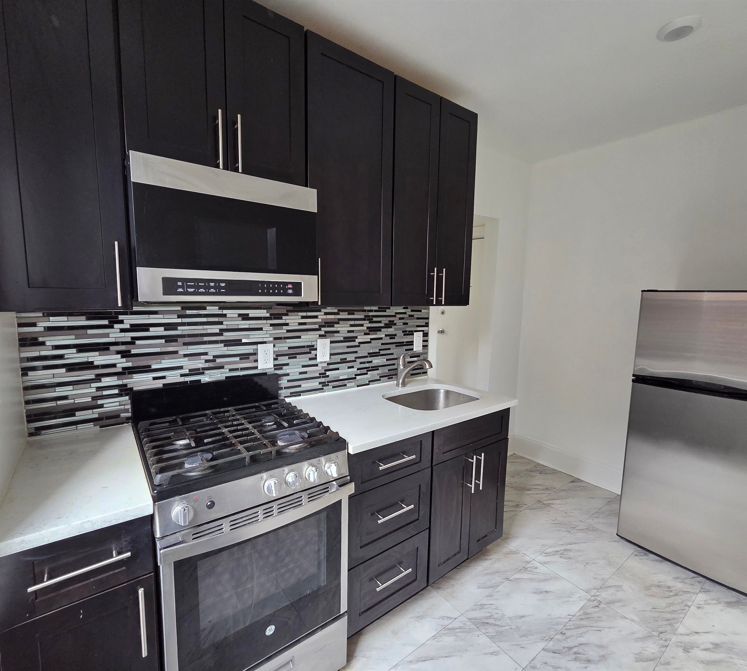 106 GLENWOOD AVE 505