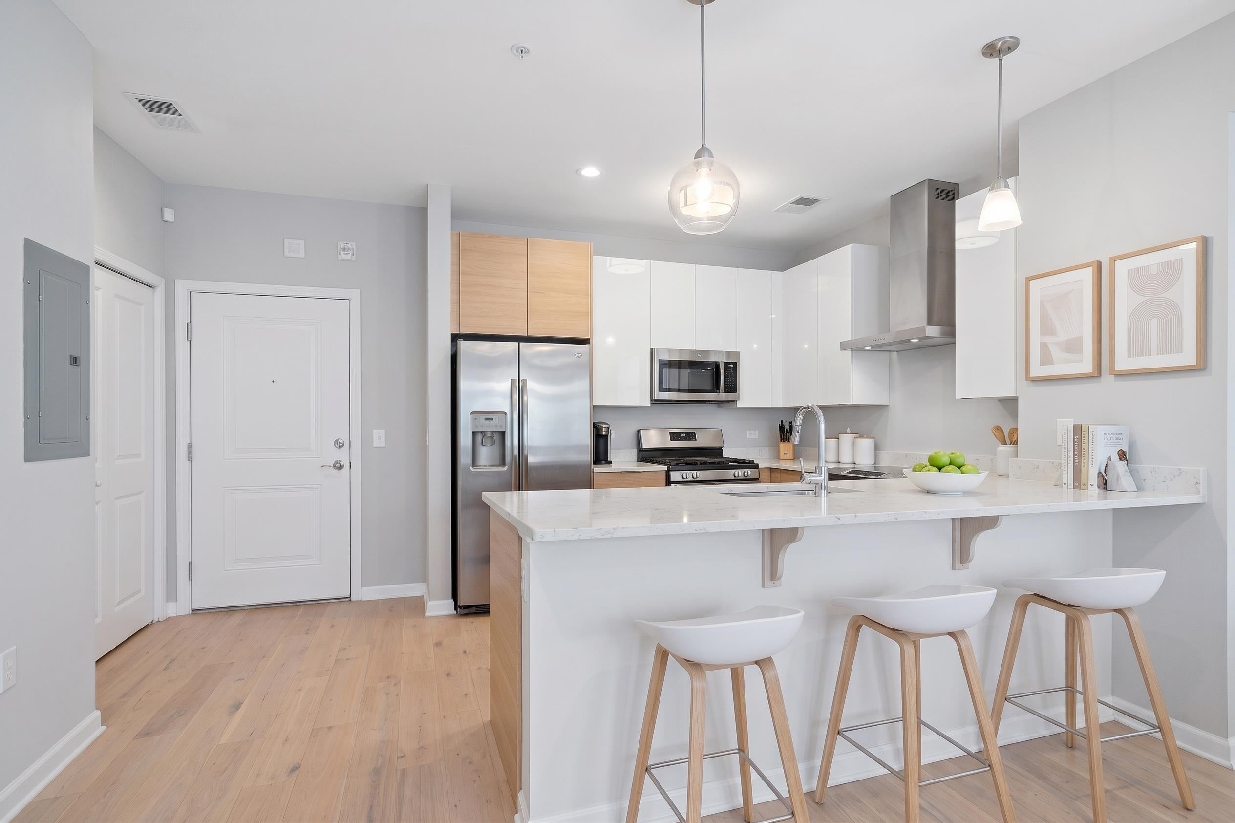 443 2ND ST 313
