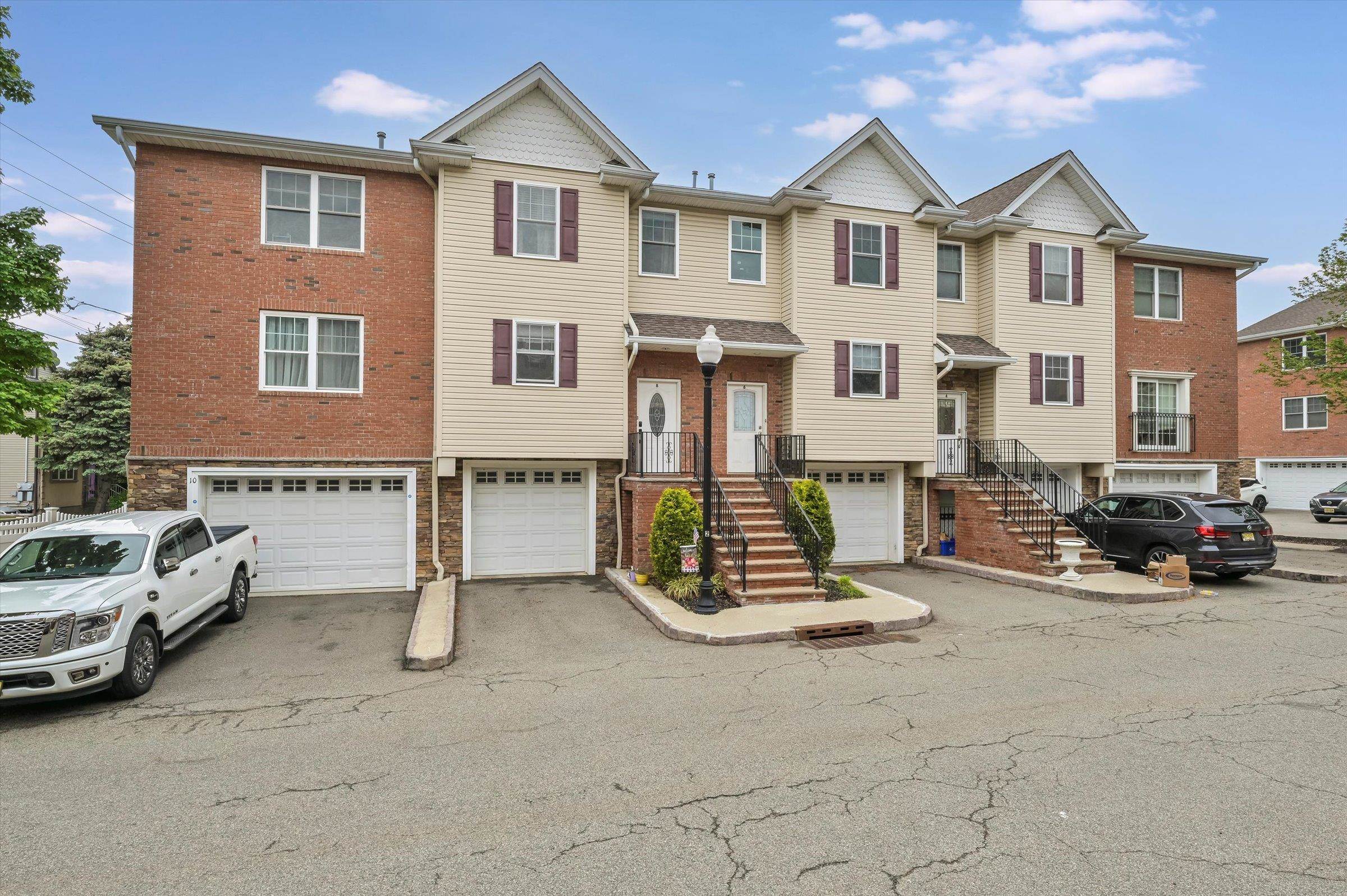 6 Doris Lane, Wallington, New Jersey image 2