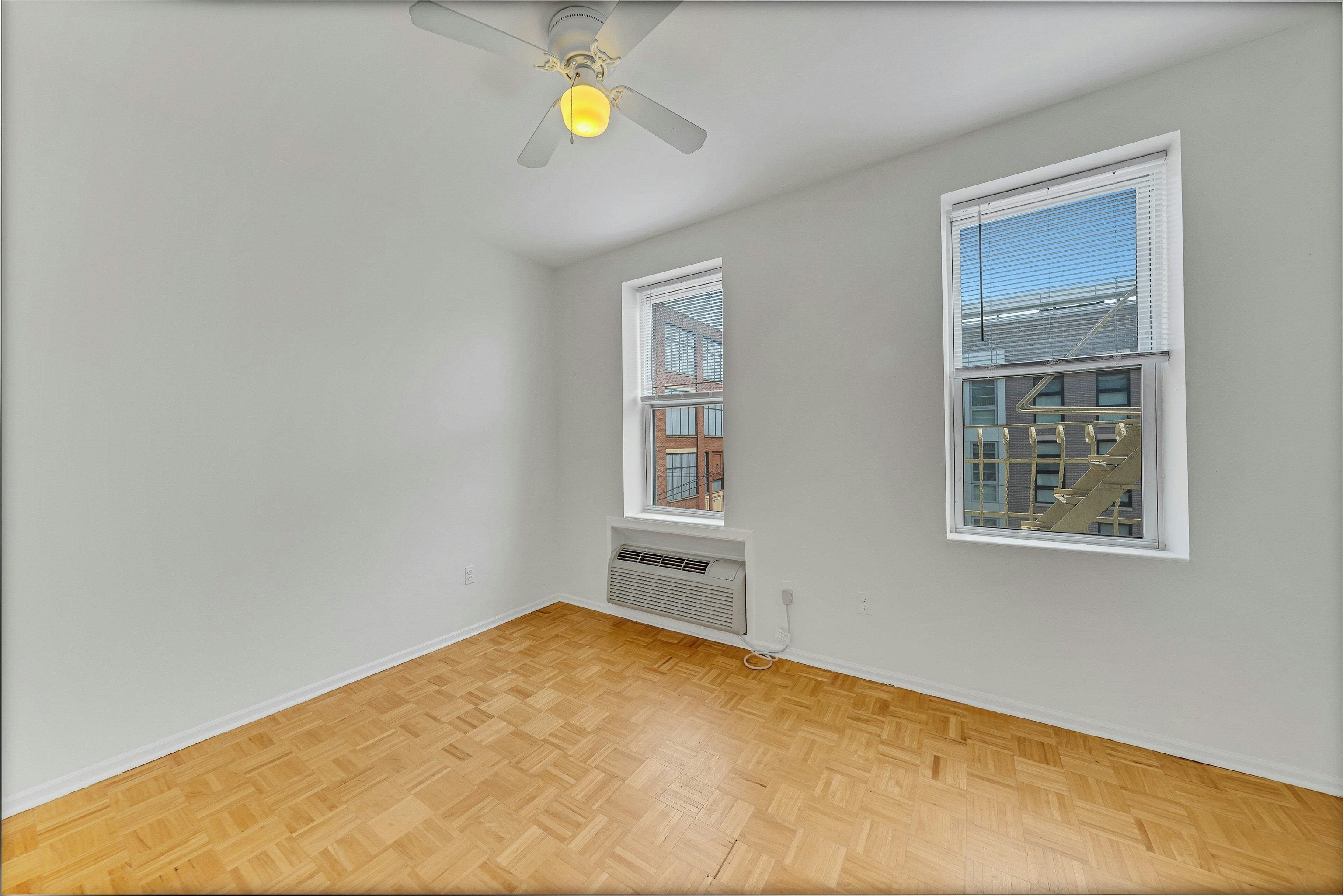 734 ADAMS ST 4C