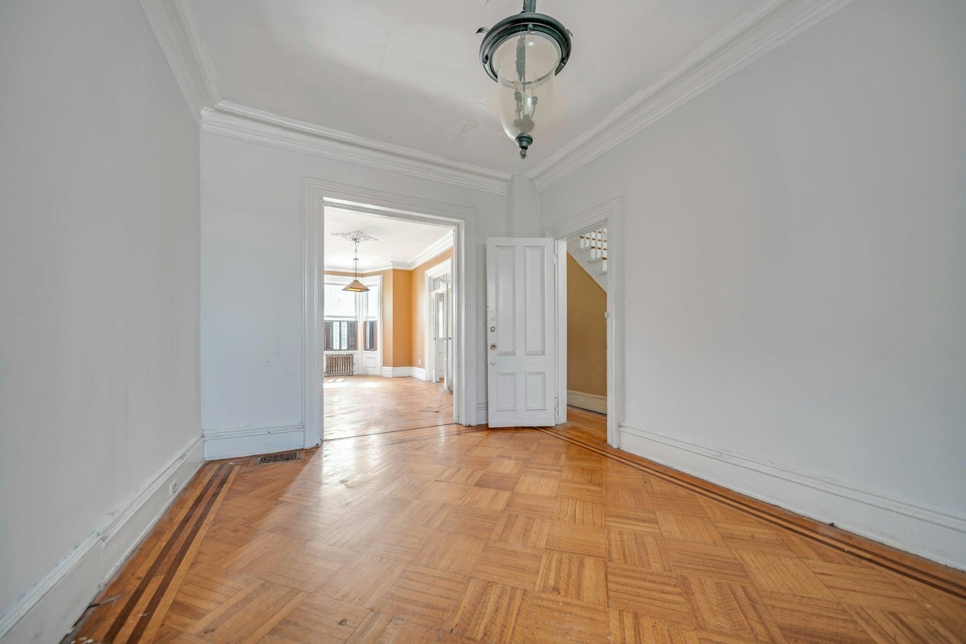 589 Martin Luther King Blvd, Newark, New Jersey image 6