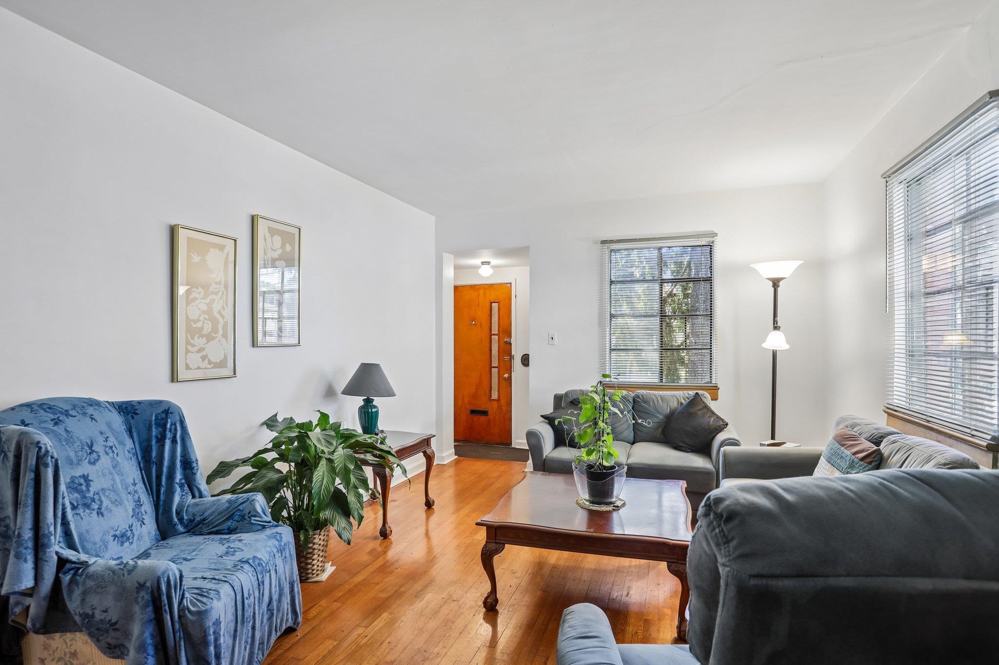 261 GARFIELD AVE