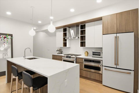 Condo For Sale - 160 Brunswick St #205<br/> Hudson County, Jersey City, NJ 07302