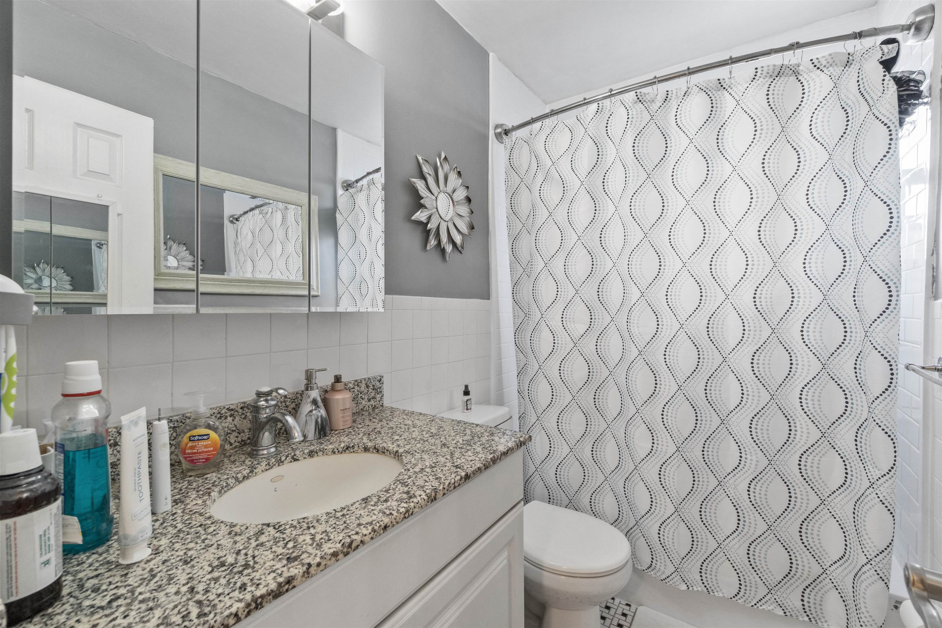 1225 Kennedy Blvd #1D, Bayonne, New Jersey image 7