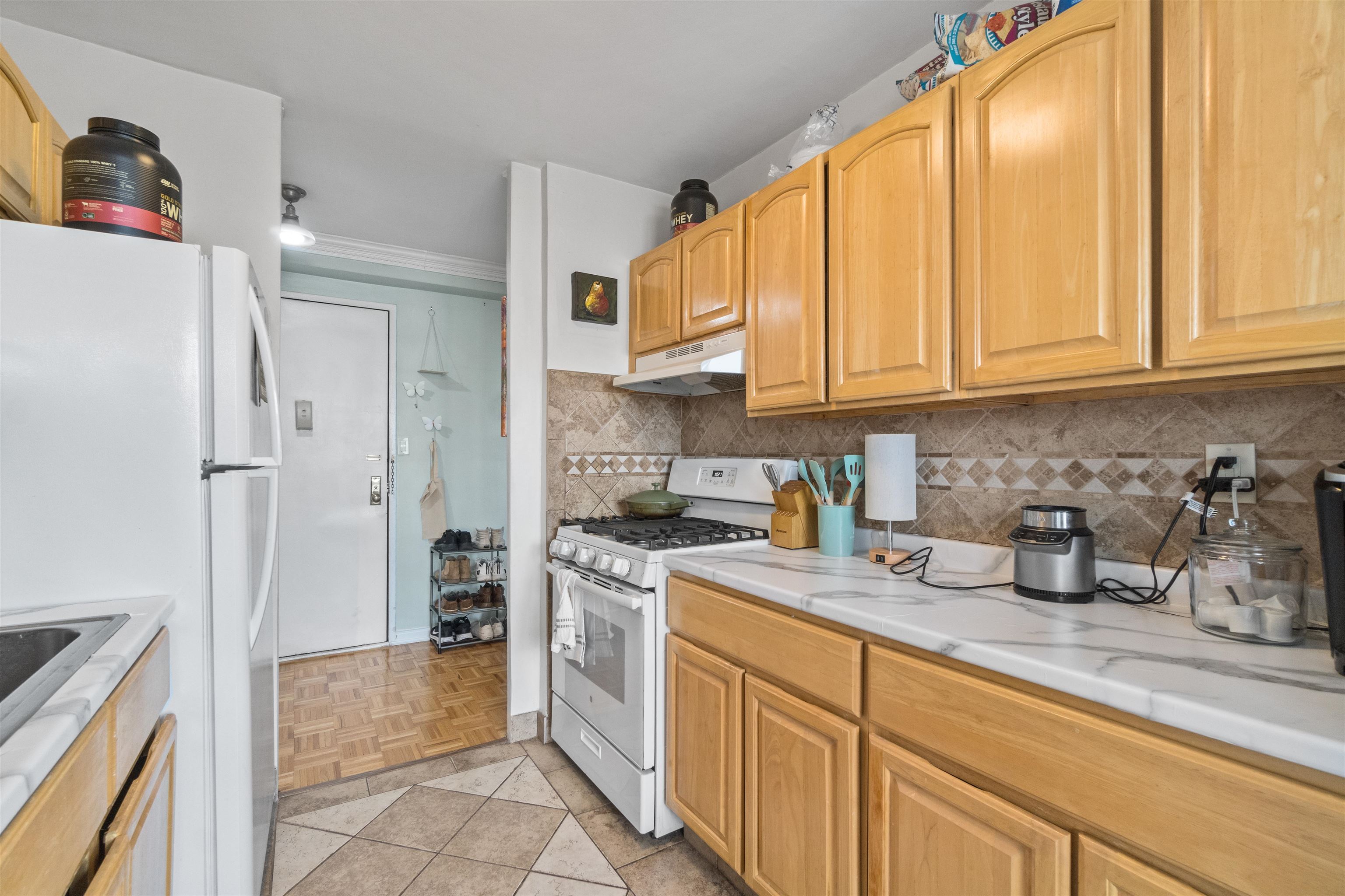 1225 Kennedy Blvd #1D, Bayonne, New Jersey image 10