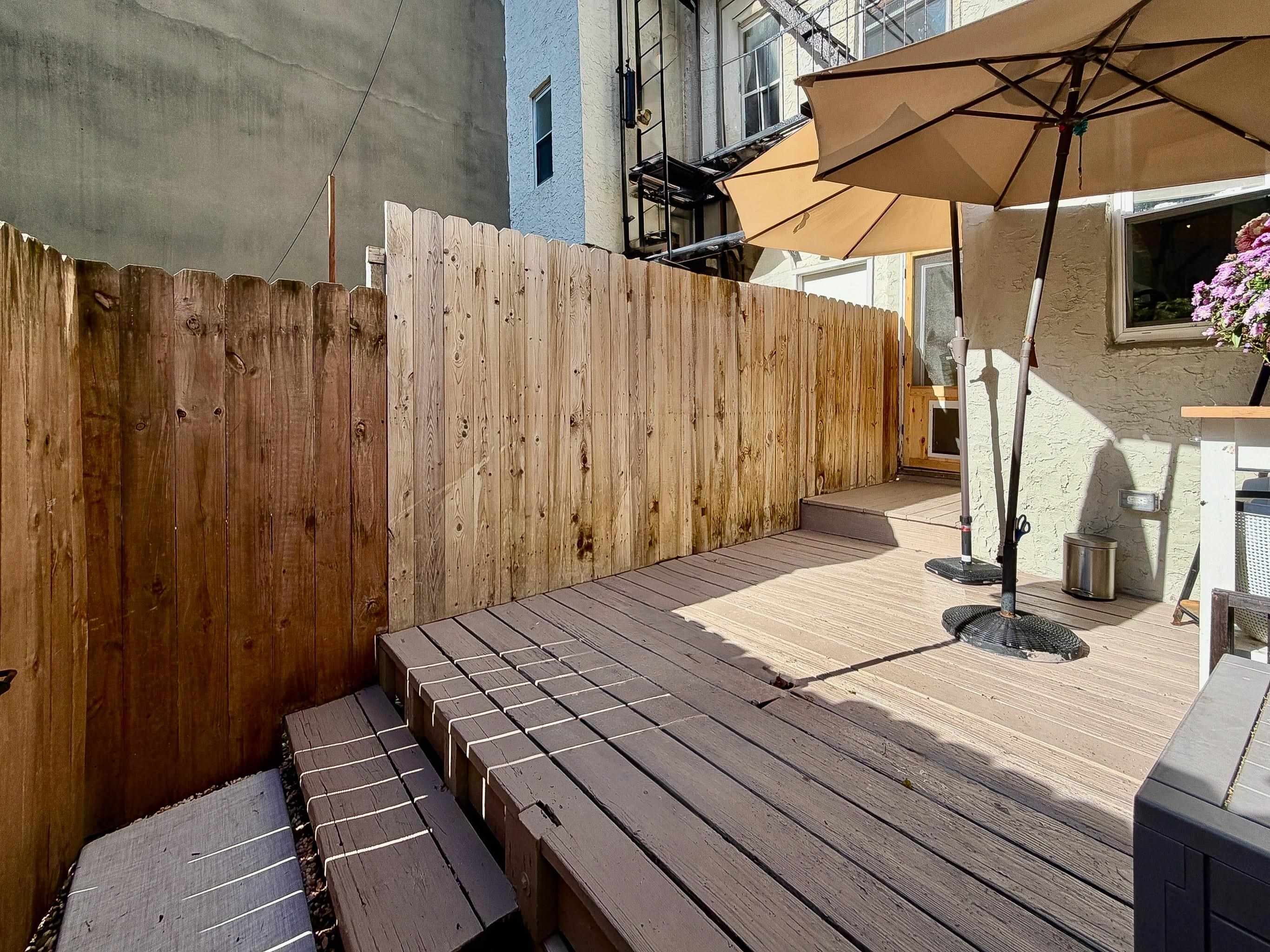 119 CLINTON ST 1L