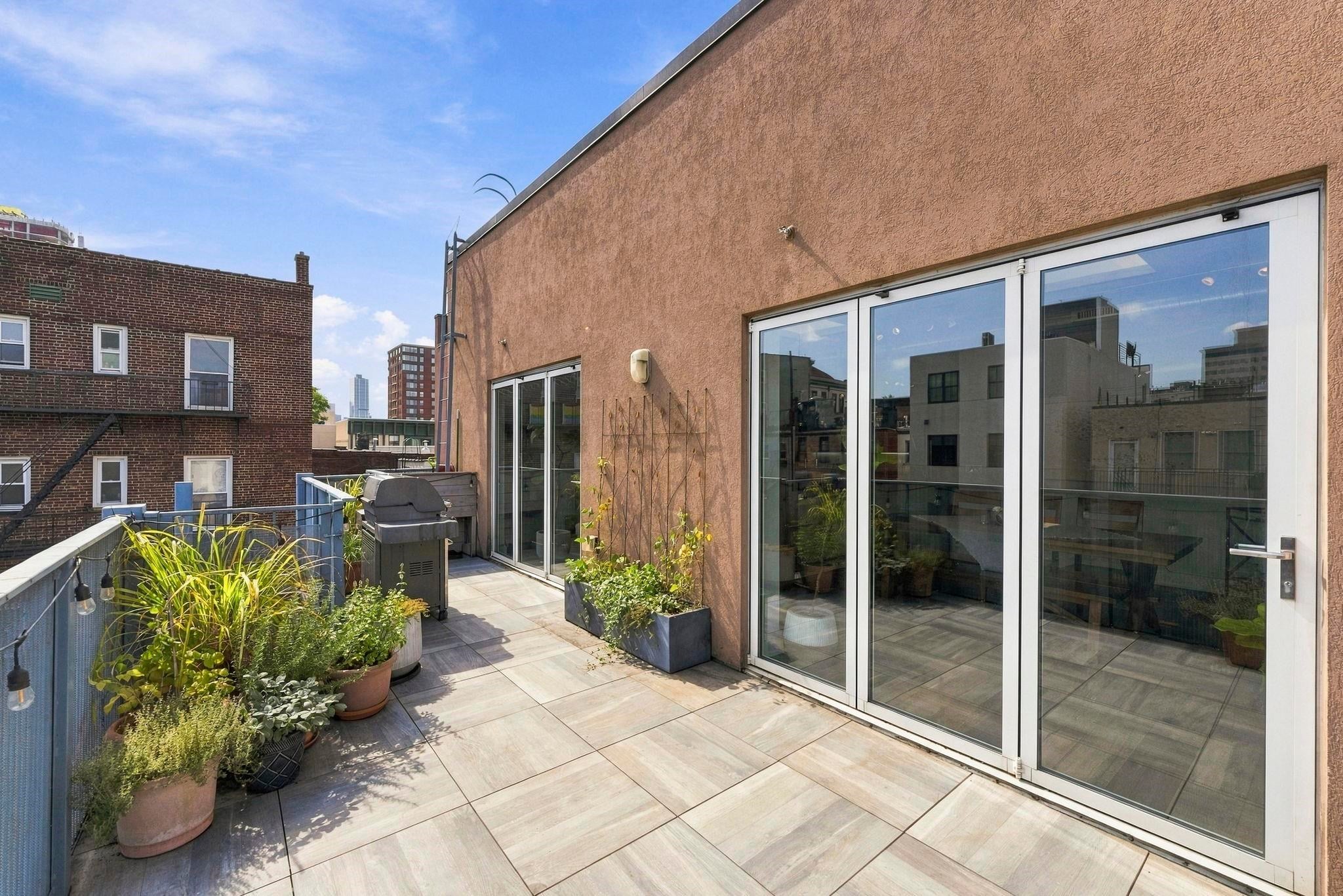 113-117 GARDEN ST PHB