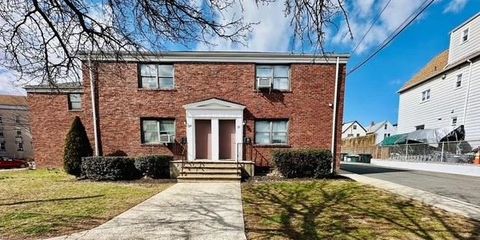 31 Newman Ave Unit 102, Bayonne, NJ 07002 - MLS#: 250004487