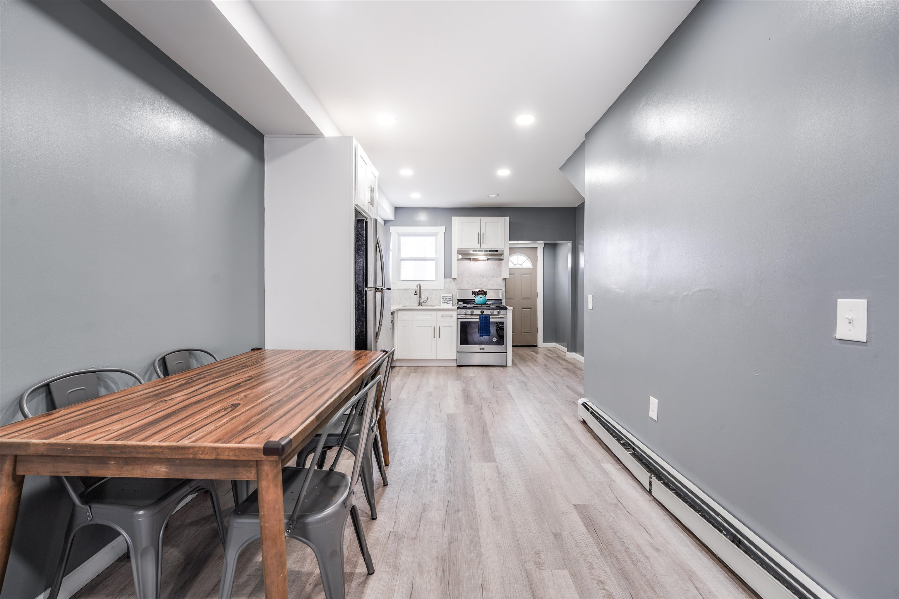 141 Van Horne St, Jersey City, New Jersey image 9