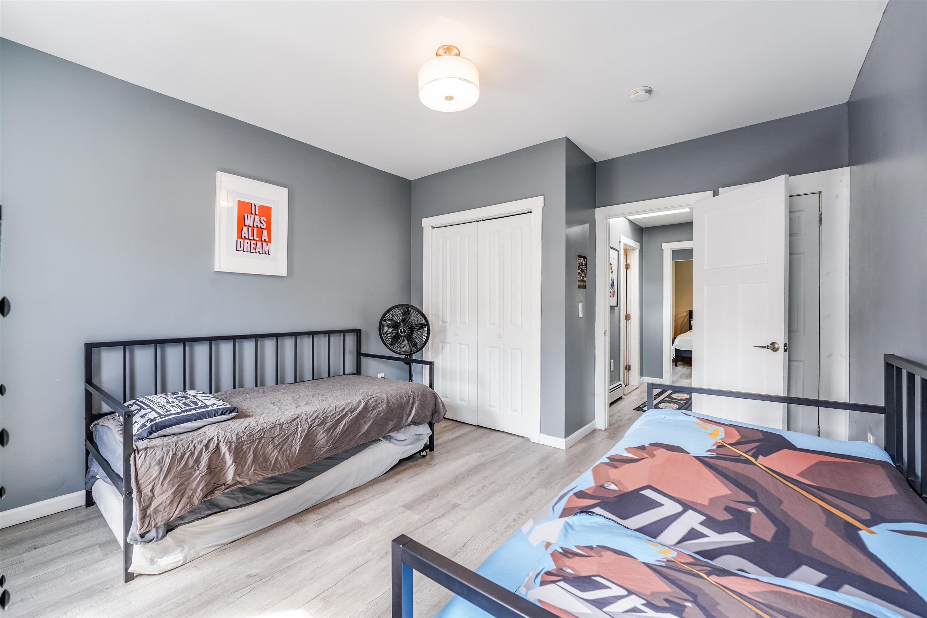141 Van Horne St, Jersey City, New Jersey image 19