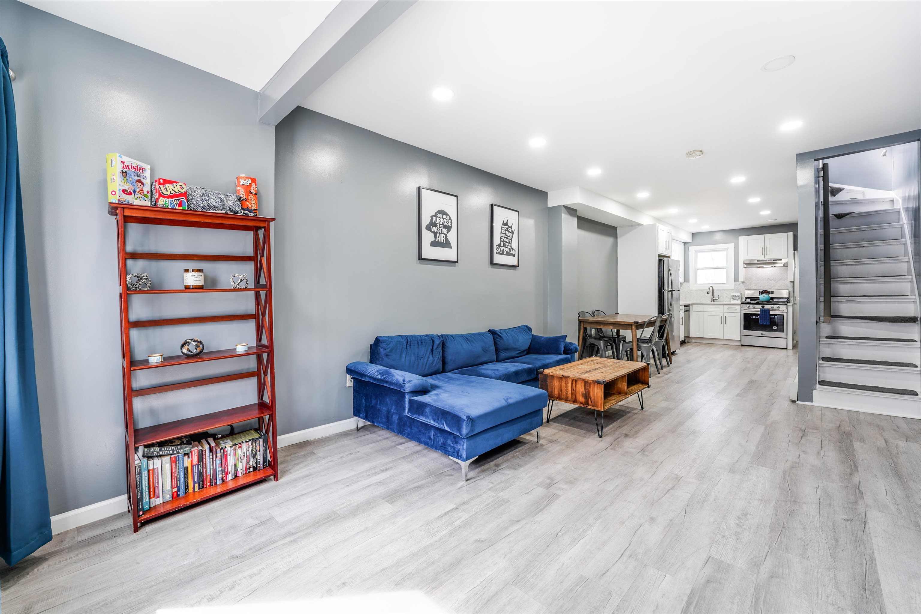 141 Van Horne St, Jersey City, New Jersey image 4