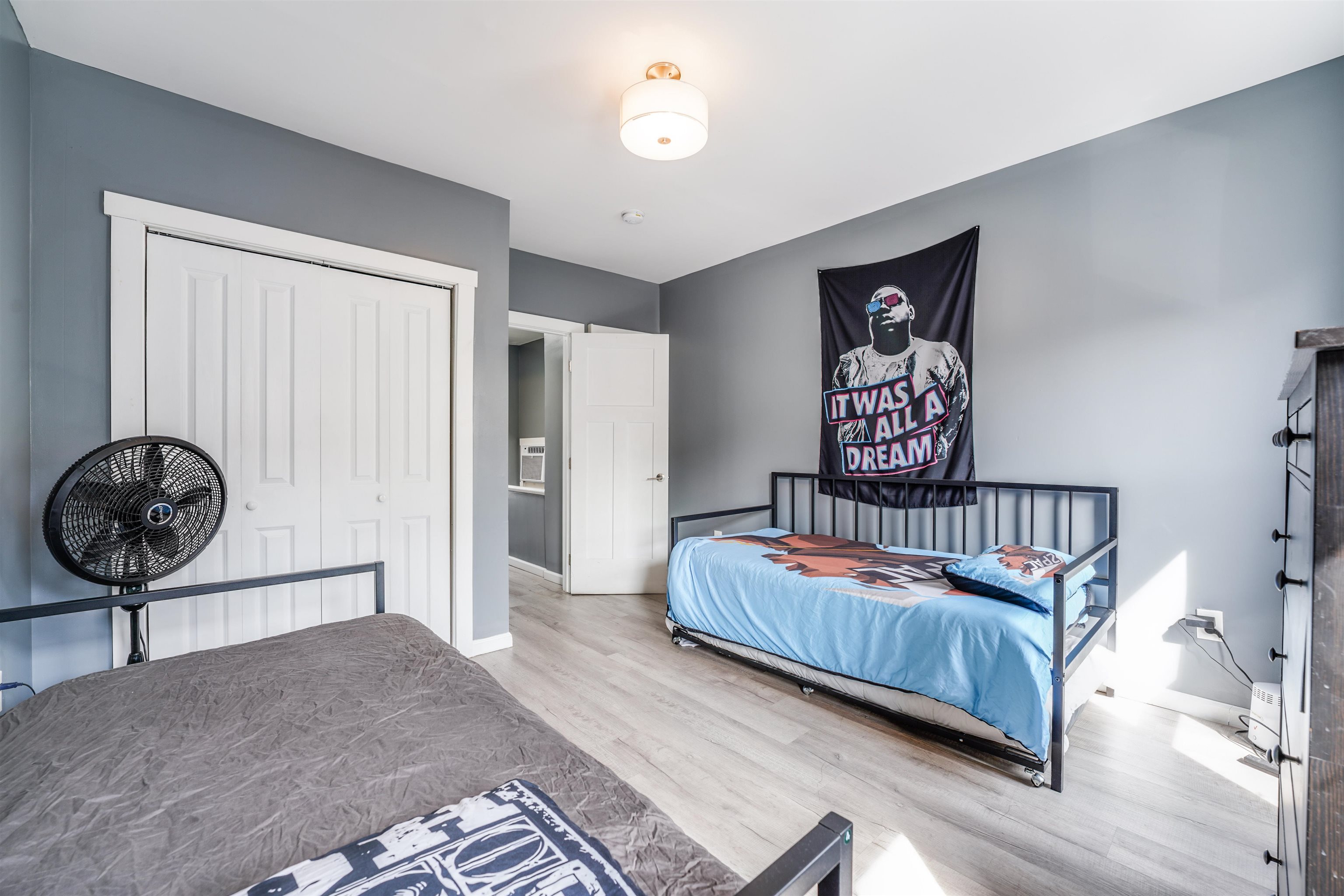 141 Van Horne St, Jersey City, New Jersey image 20