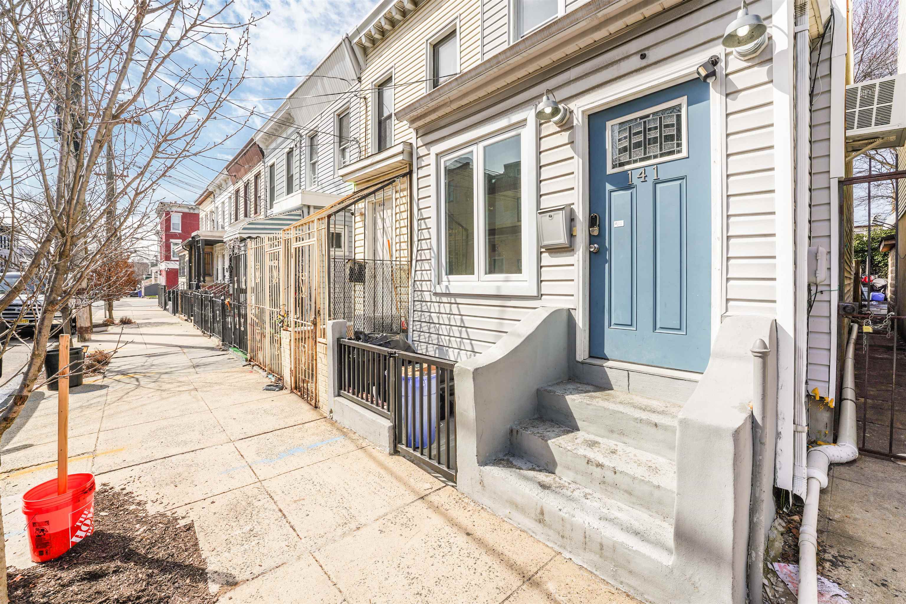 141 Van Horne St, Jersey City, New Jersey image 1