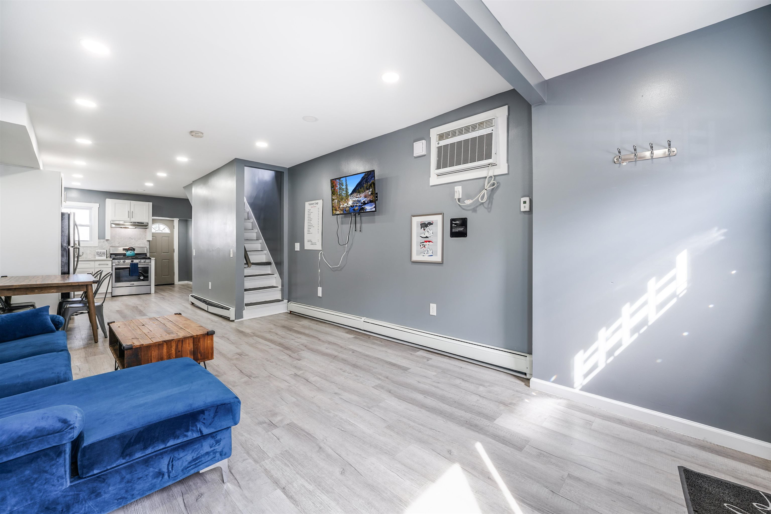 141 Van Horne St, Jersey City, New Jersey image 6