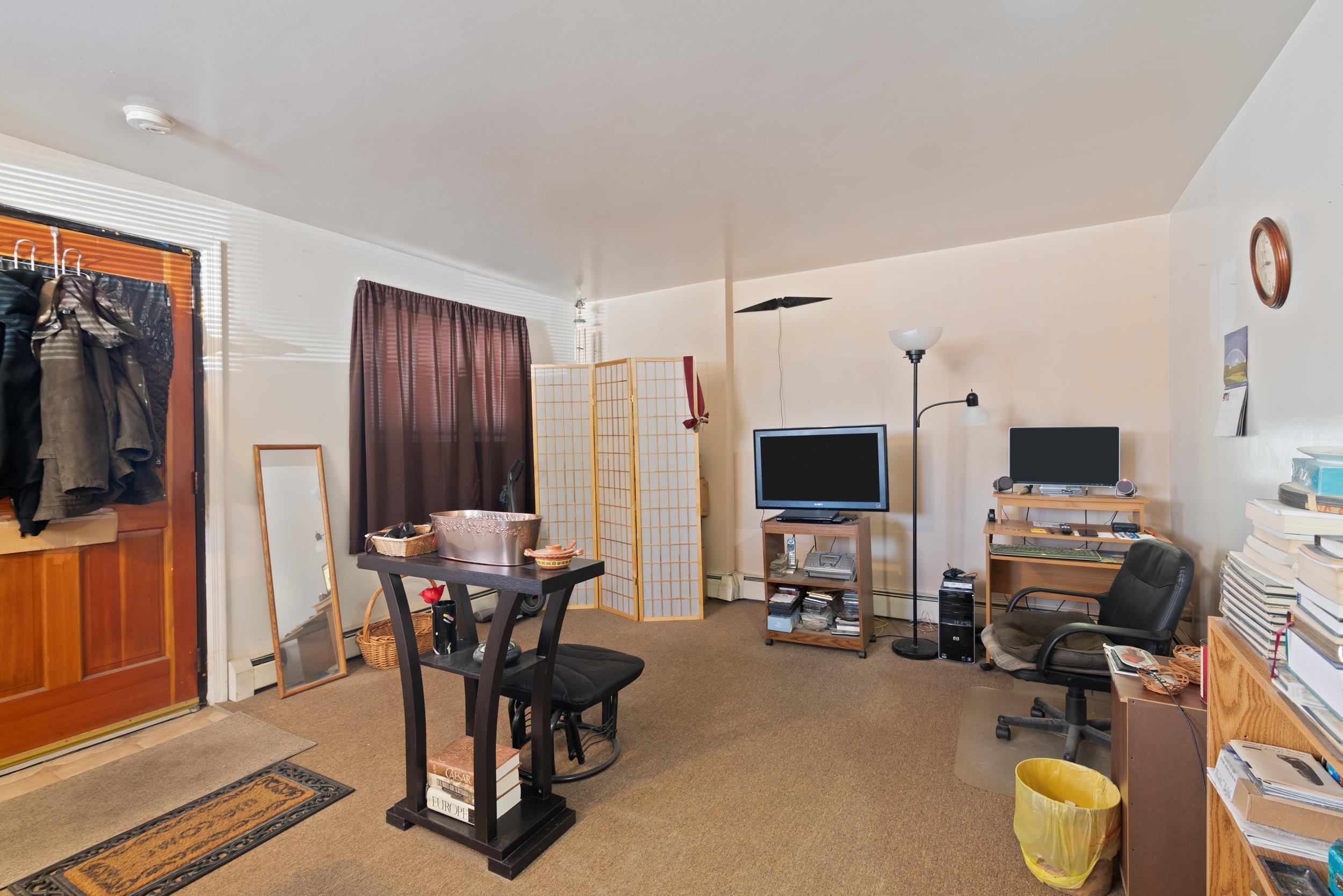 Bayonne, New Jersey 07002, United States, 4 Bedrooms Bedrooms, ,4 BathroomsBathrooms,Residential,Pending,62981