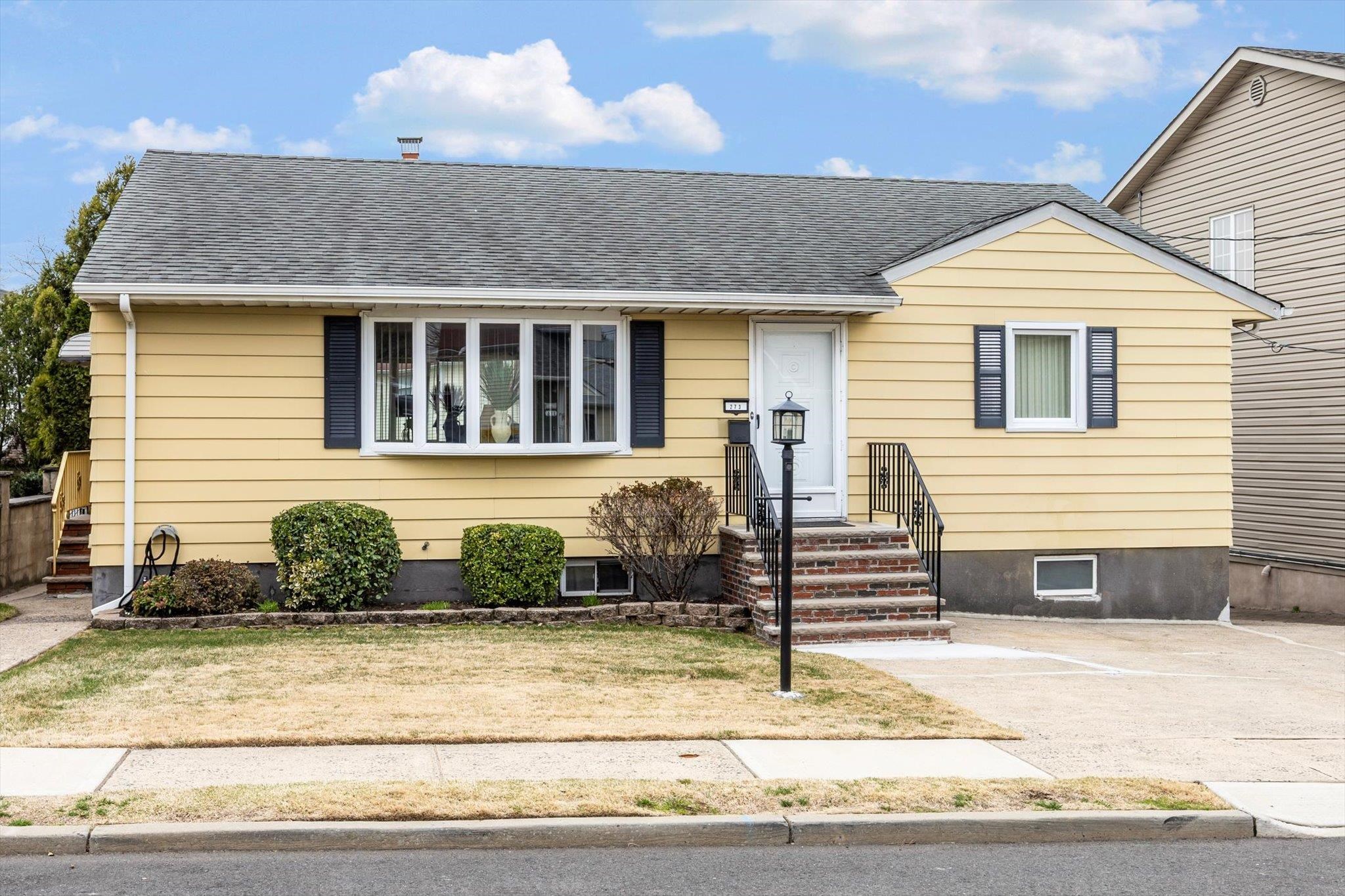 237 Julianne Terrace, Secaucus, New Jersey image 4