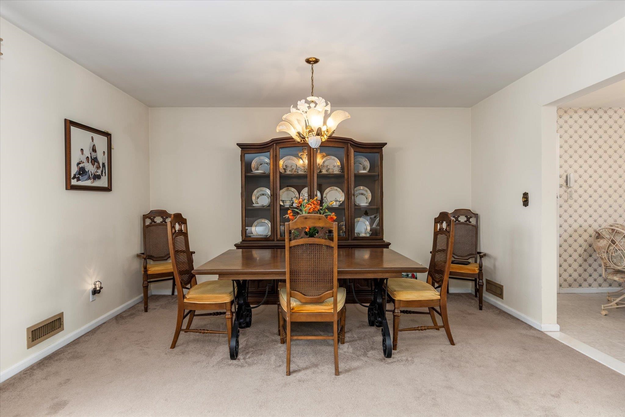 237 Julianne Terrace, Secaucus, New Jersey image 8