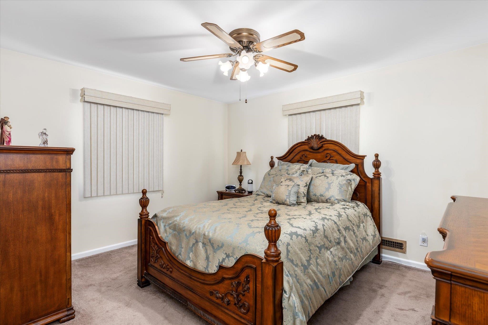 237 Julianne Terrace, Secaucus, New Jersey image 12