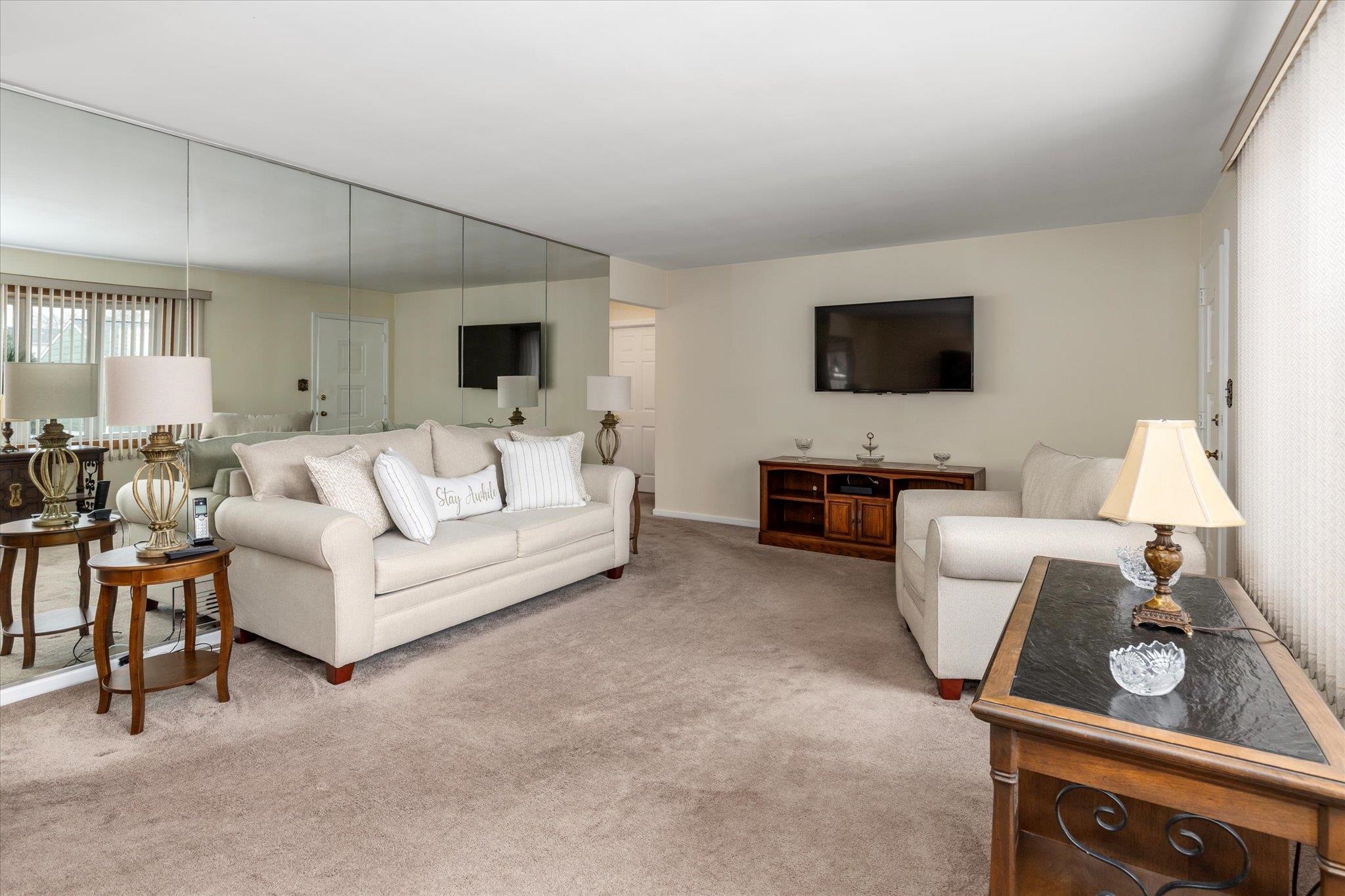 237 Julianne Terrace, Secaucus, New Jersey image 7