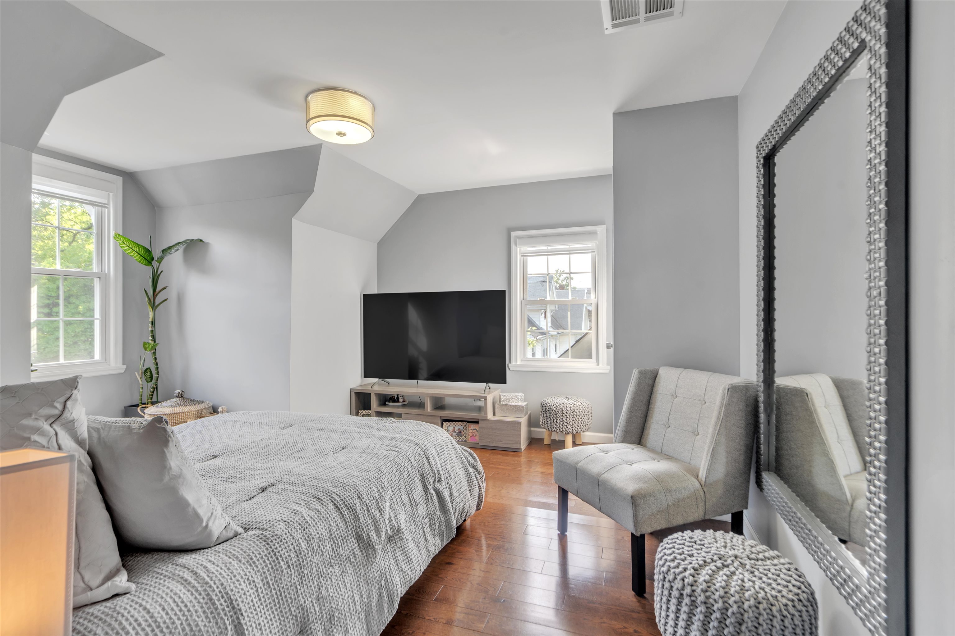 354 Highland Ave, Orange, New Jersey image 10