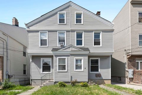 Multifamily For Rent - 18 Howard Pl #1<br/> Hudson County, Jersey City, NJ 07306